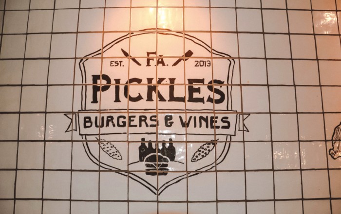 FA. PICKLES UTRECHT: BURGERRESTAURANT EN WIJNBAR IN ÉÉN