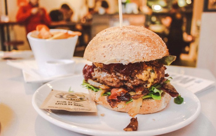 WERELDBURGERS GRONINGEN: KILLER HAMBURGERS IN HARTJE CENTRUM