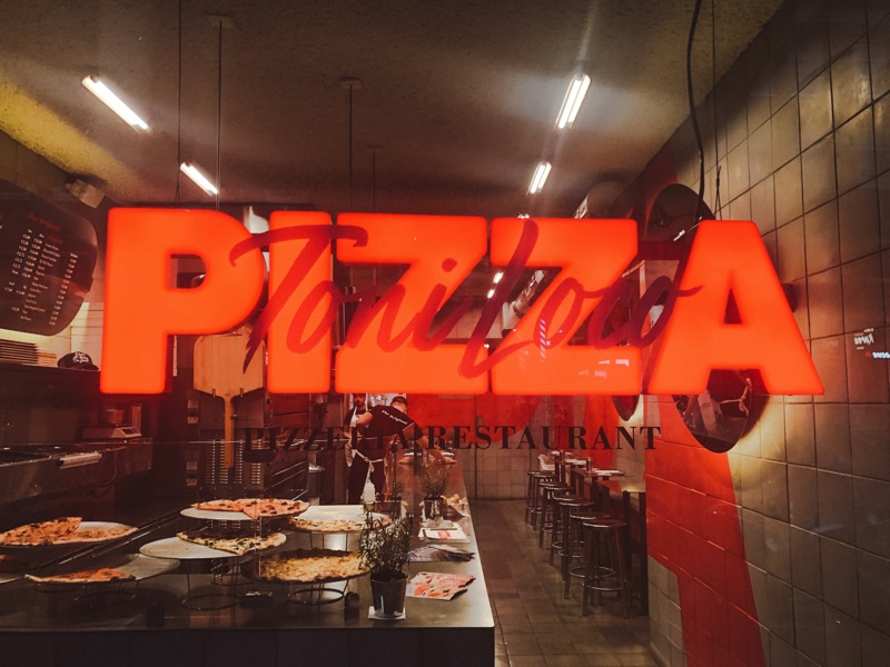 TONI LOCO AMSTERDAM: PIZZA ZOALS JE DIE ALLEEN IN NEW YORK KUNT VINDEN