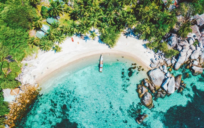 DEZE PARADIJSELIJKE STRANDEN WIL JE NIET MISSEN TIJDENS JE REIS DOOR THAILAND