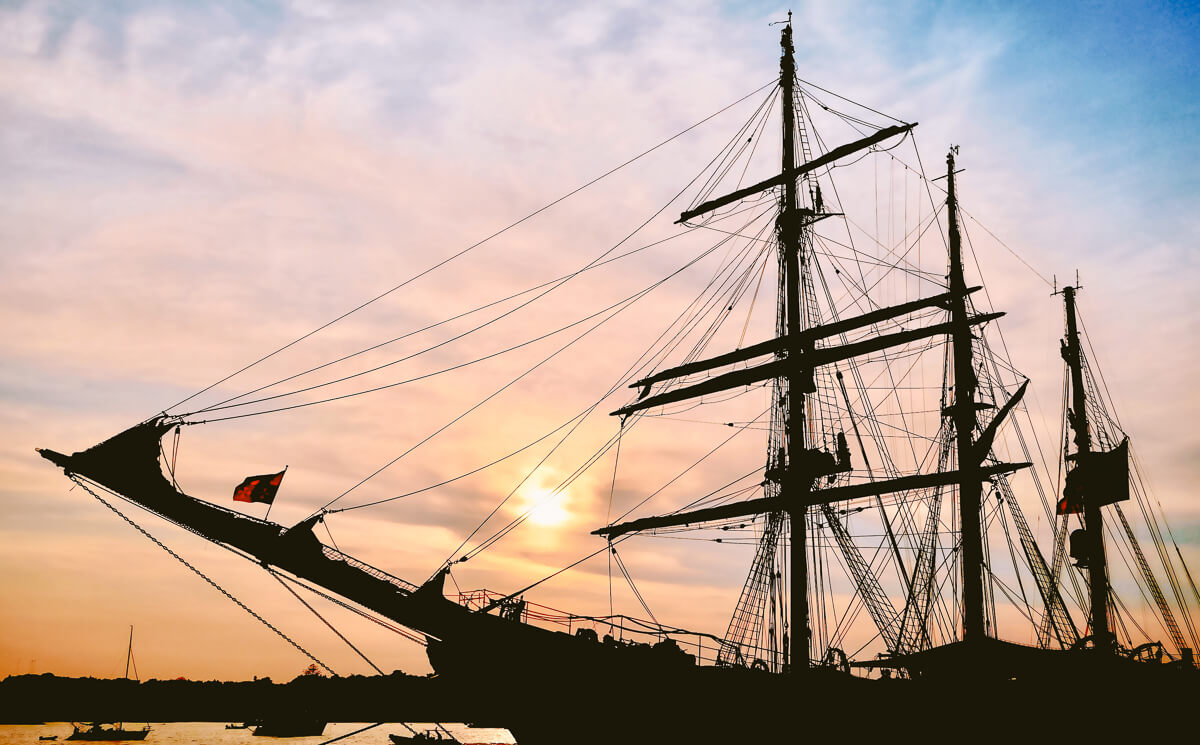 SAIL Amsterdam 2025: programma, evenementen & insider tips Sail Amsterdam 2025 uittocht